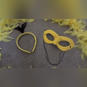 Halloween Yellow Big Bird/ Woodstock Set: Includes Mask, Headband And Boa